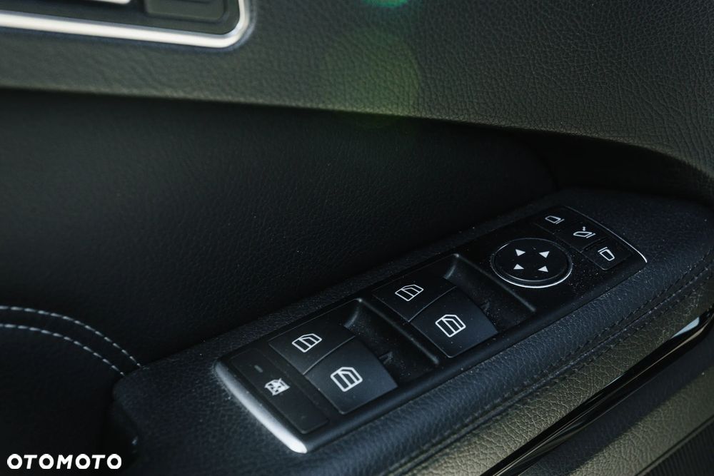Mercedes-Benz Klasa E 200 7G-TRONIC Avantgarde - 20