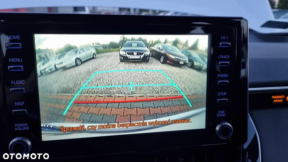 Toyota Corolla 1.8 Hybrid Comfort - 19