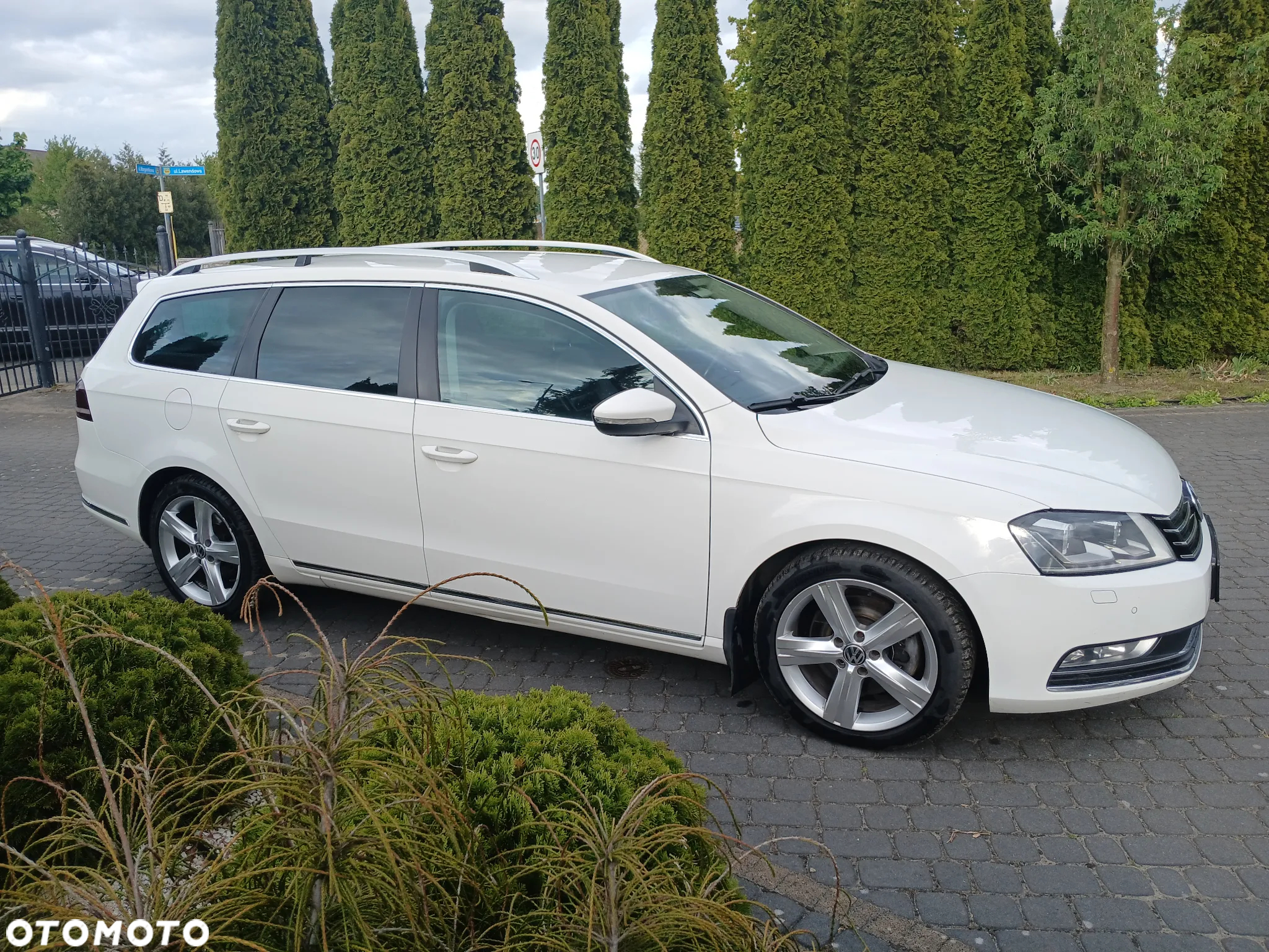 Volkswagen Passat Variant 2.0 TDI DSG BlueMotion Technology Highline - 6