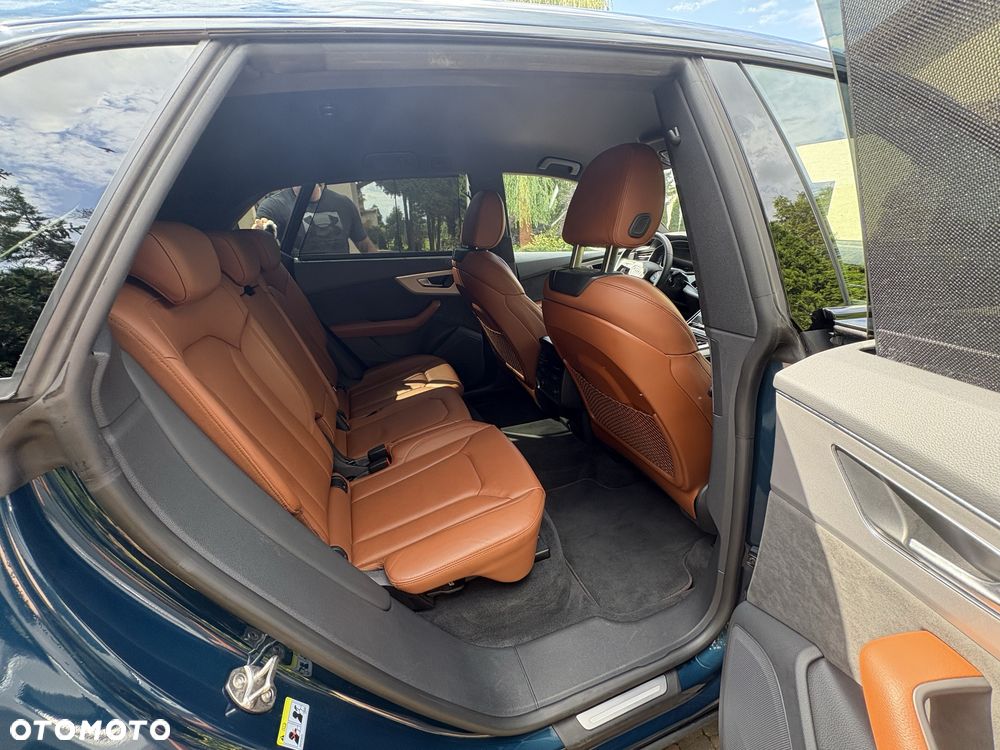 Audi Q8 - 6
