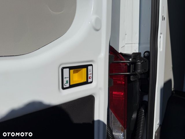Ford Transit - 10
