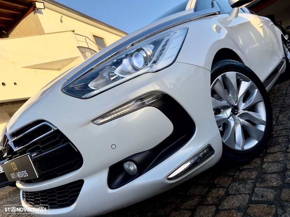 Citroën DS5 e-HDi 115 EGS6 SoChic - 1