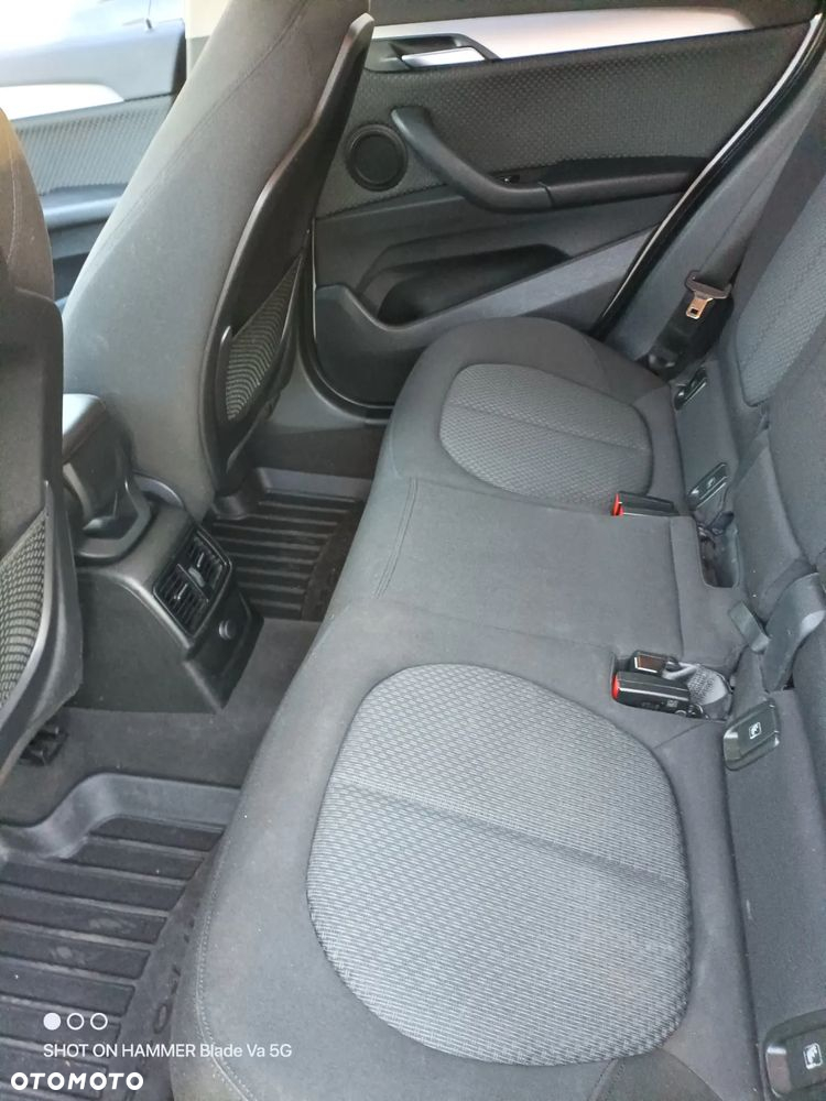 BMW X1 sDrive18d - 21