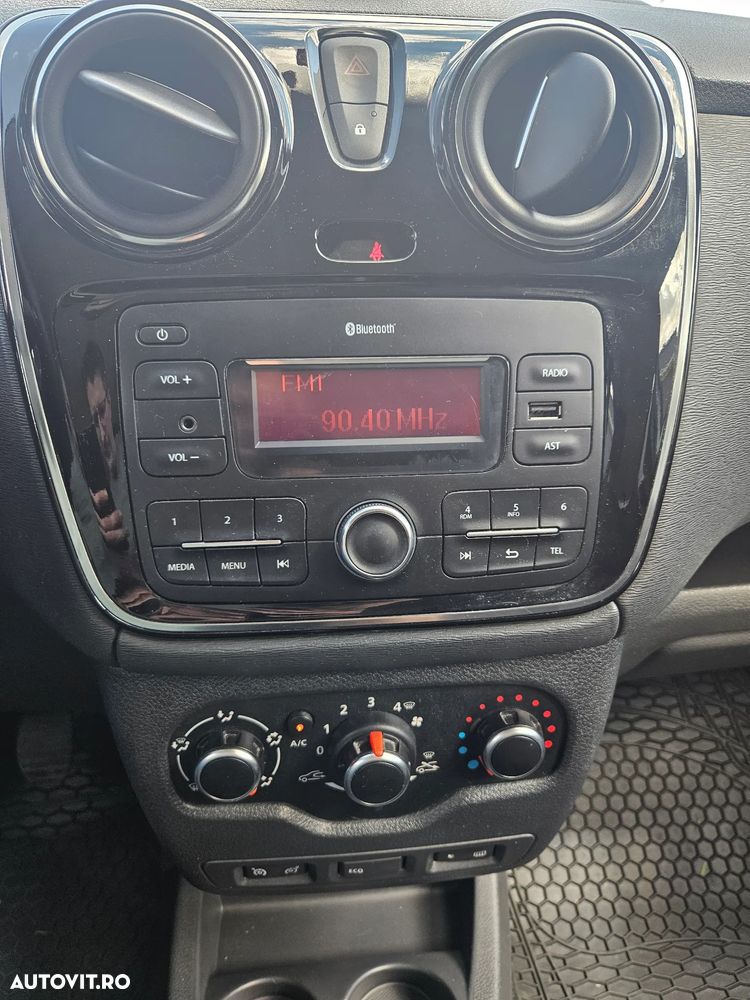 Dacia Lodgy 1.2 TCe 115 CP Laureate - 12