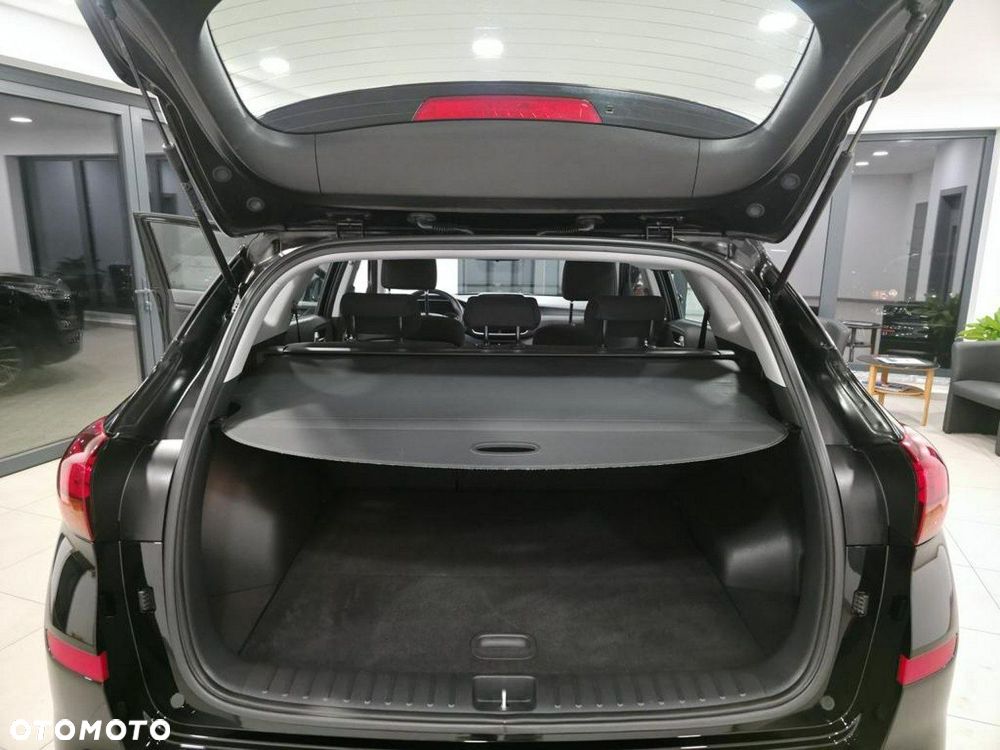 Hyundai Tucson 1.6 GDi 2WD Premium - 16