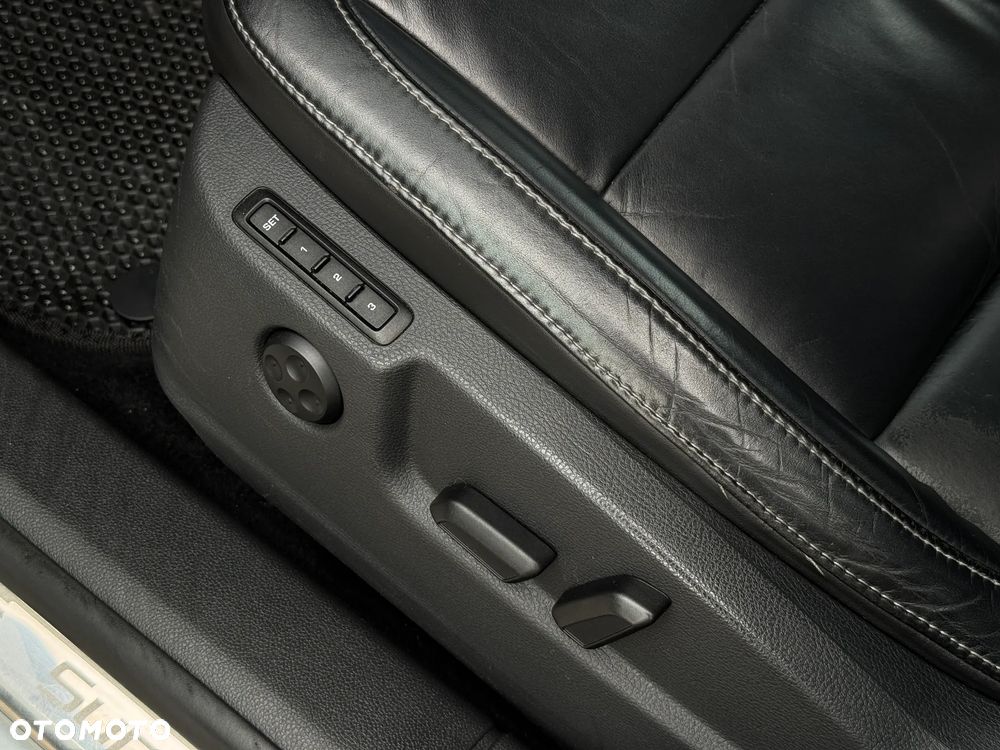 Skoda Superb 1.8 TSI Elegance DSG - 36