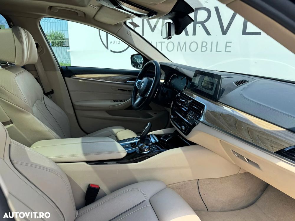 BMW Seria 5 525d AT - 8