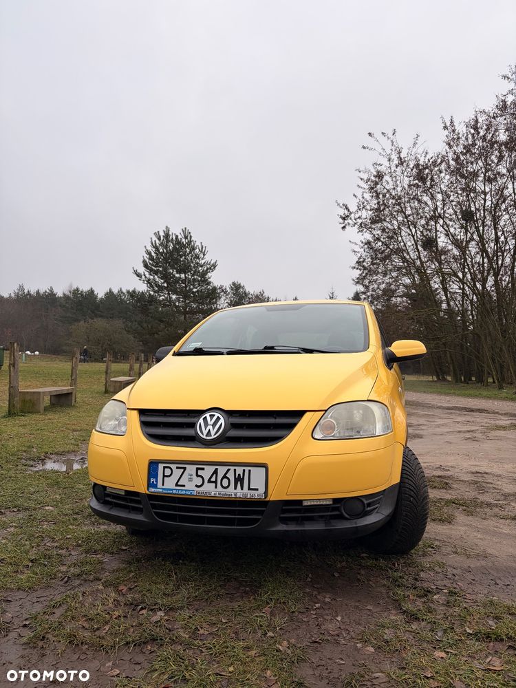 Volkswagen Fox - 2