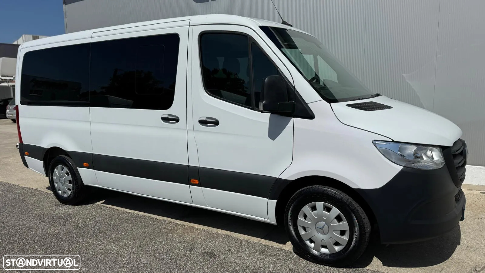 Mercedes-Benz Sprinter - 23