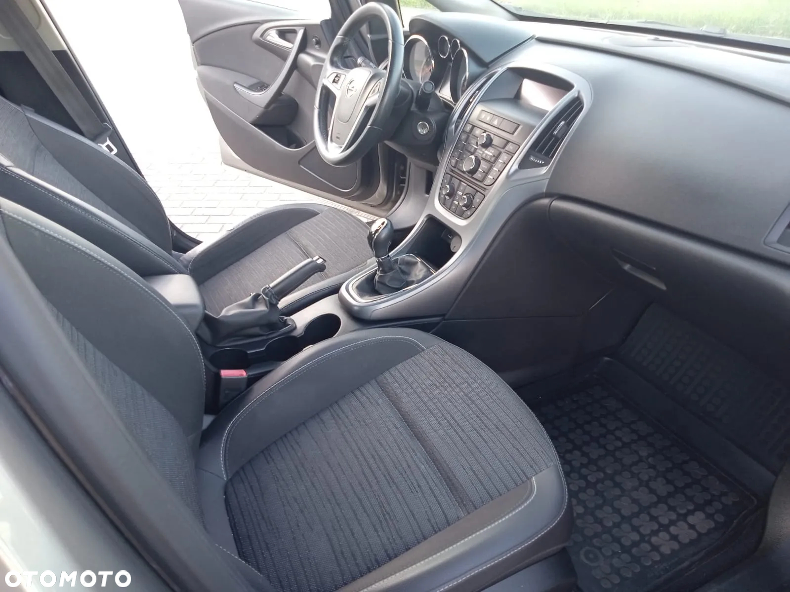 Opel Astra IV 1.6 Energy EU6 - 12