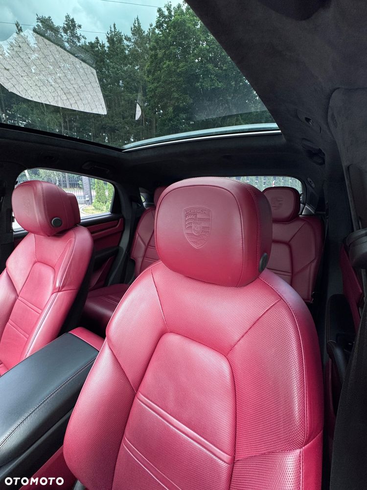 Porsche Cayenne - 16