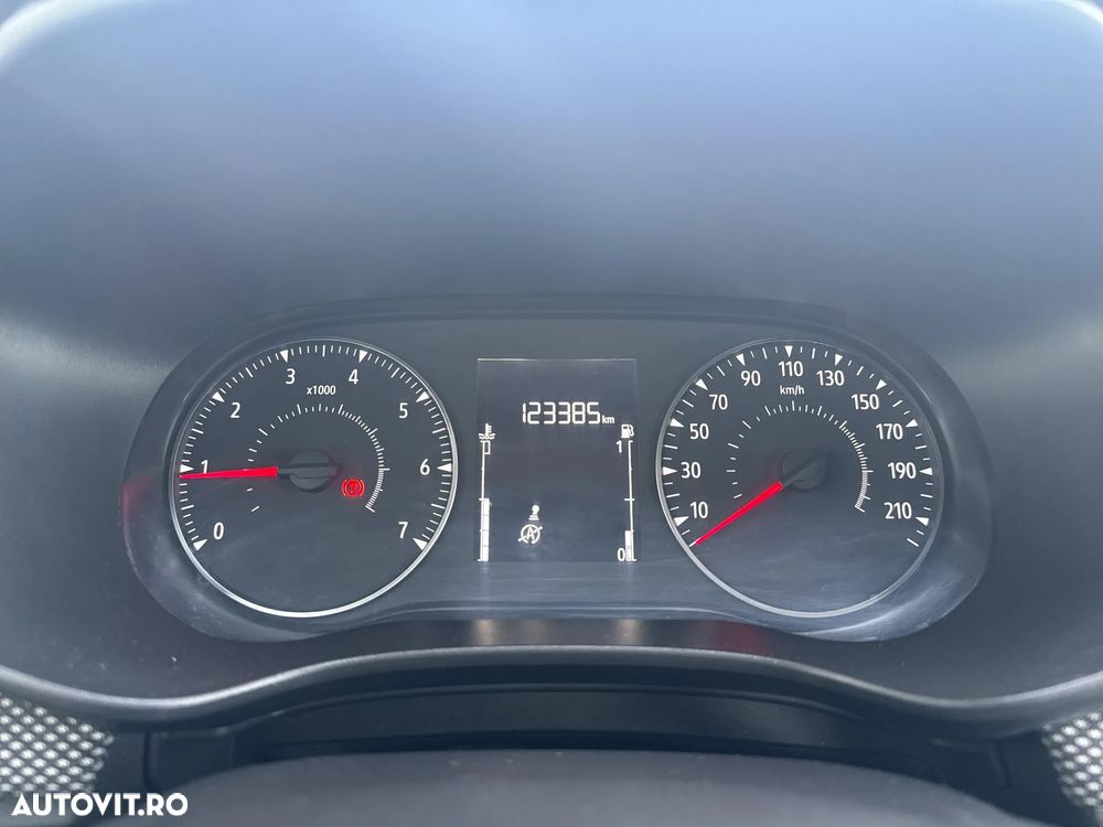 Dacia Logan TCe 90 MT6 Comfort - 13