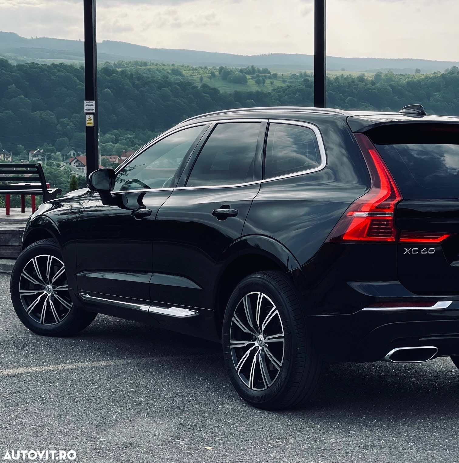 Volvo XC 60 B4 D AWD Geartronic Inscription - 9
