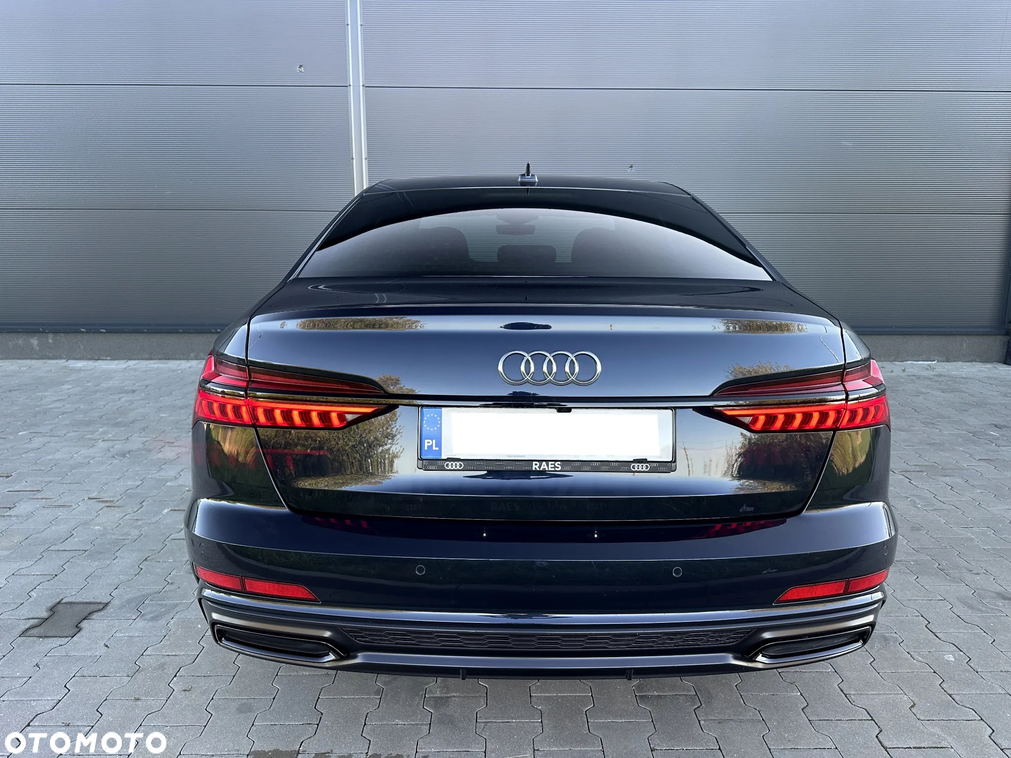 Audi A6 - 12