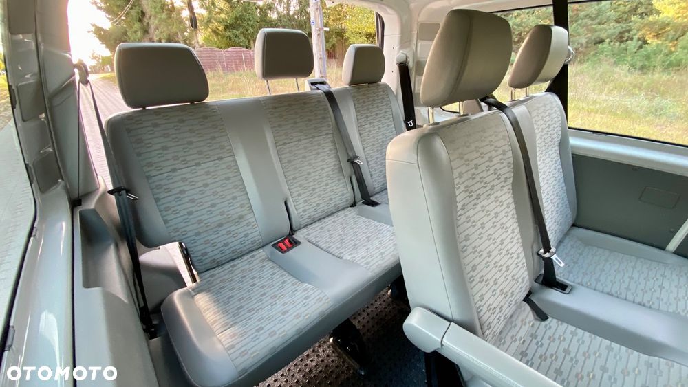 Volkswagen Transporter - 16