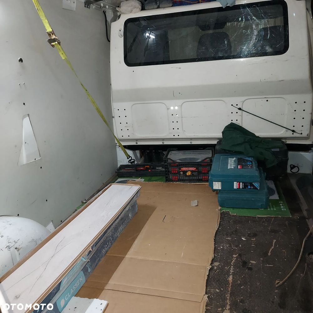 Mercedes-Benz Sprinter - 8