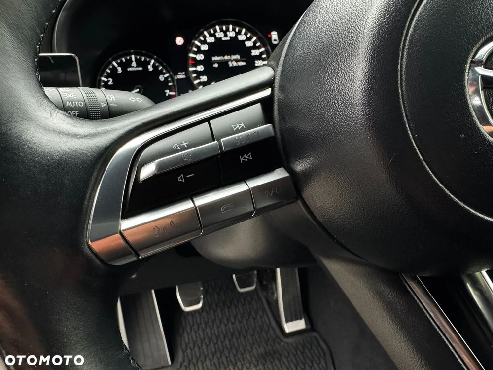 Mazda 3 2.0 mHEV Kanjo - 35