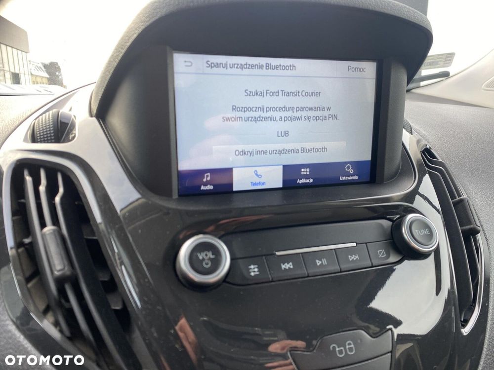 Ford Tourneo Courier - 25