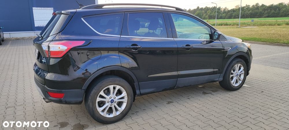 Ford Kuga - 3