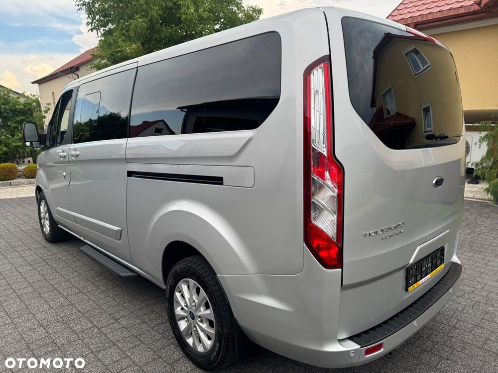 Ford Tourneo Custom - 18
