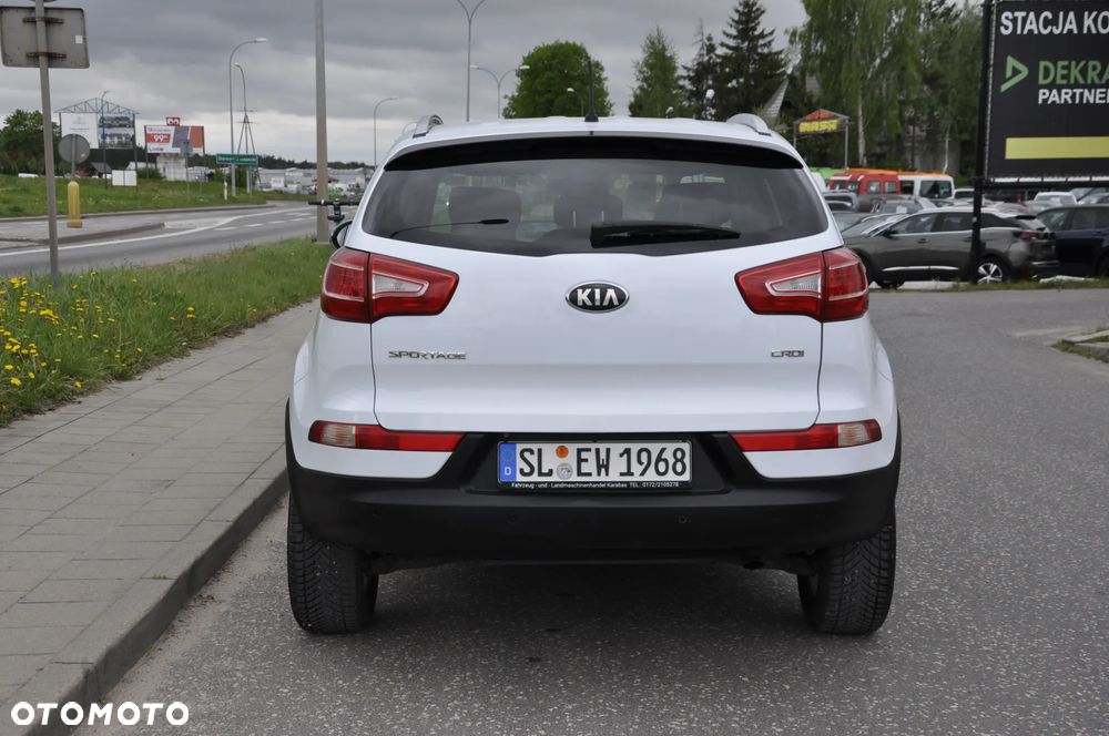 Kia Sportage 2.0 CRDI M - 8
