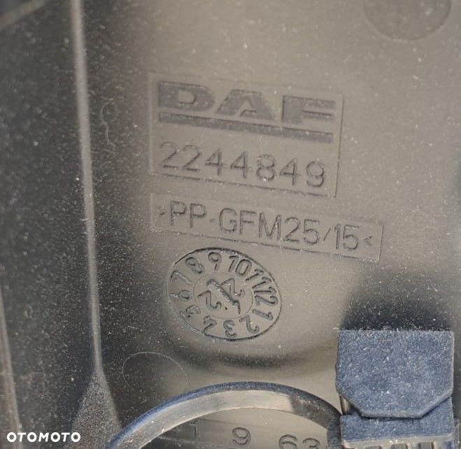 OSŁONA OBUDOWA POKRYWA INSTALACJI KABINY KABINA DAF XG / XF 2244850  2244849 - 4