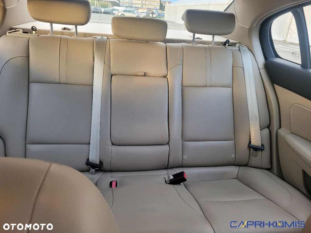 Renault Latitude - 20