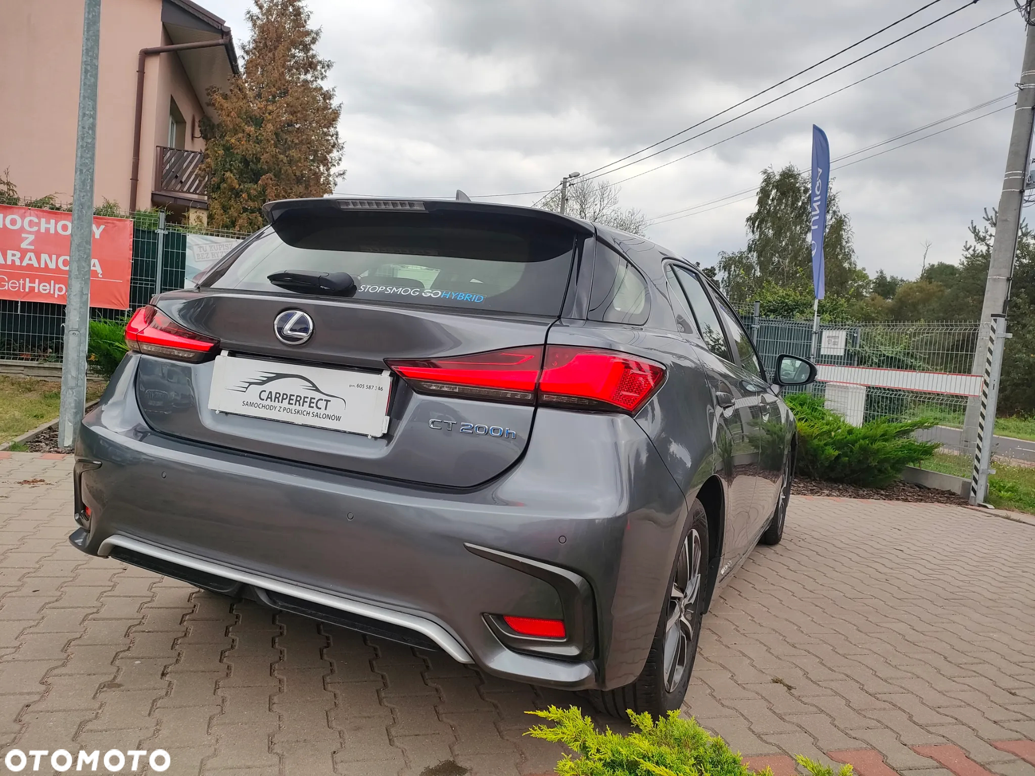 Lexus CT - 9