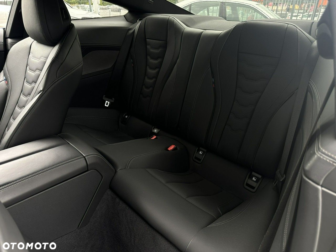BMW Seria 8 - 7