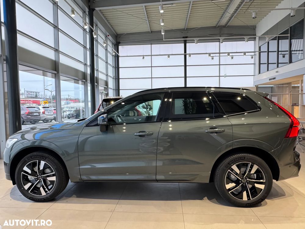 Volvo XC 60 B5 AT AWD MHEV Plus Dark - 9