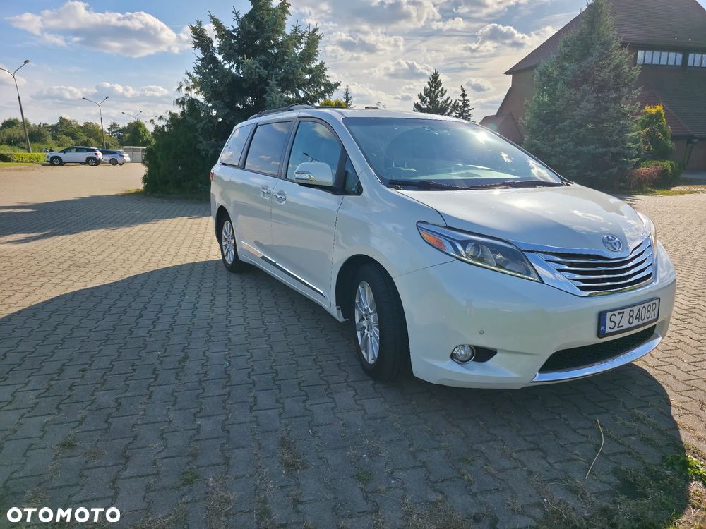 Toyota Sienna 3.5 V6 SE - 2