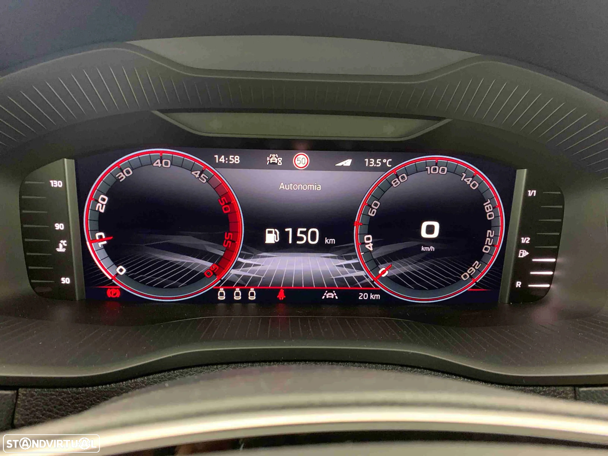 Skoda Karoq 2.0 TDI Sportline - 3