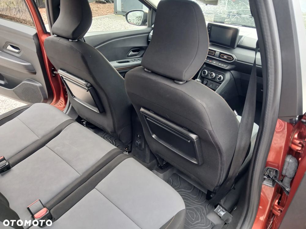 Dacia Jogger 1.0 TCe Extreme 7os - 28