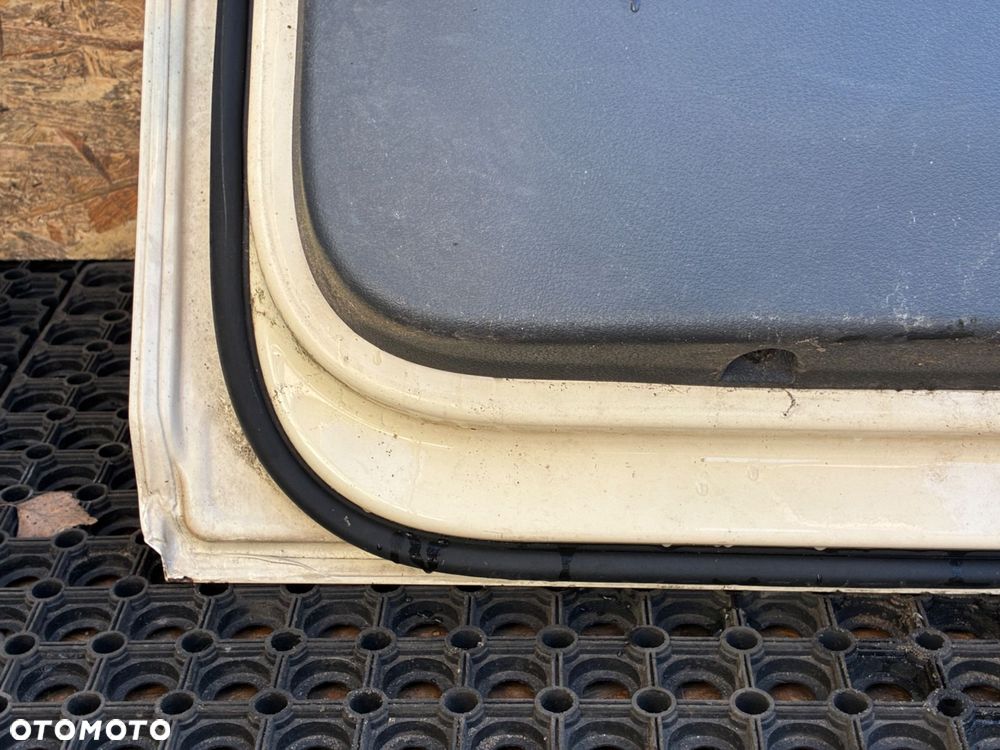 VW TOURAN MK1 LIFT DRZWI TYŁ TYLNIE  PRAWE PRAWY - 10
