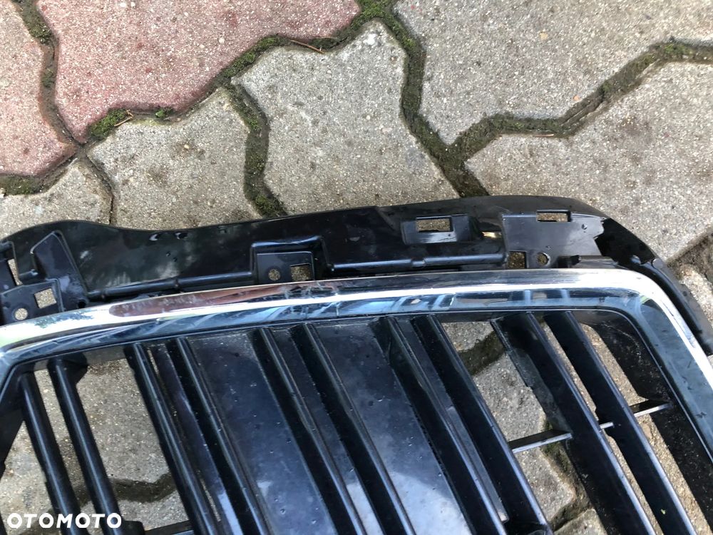 Audi 3 8V OE 8V3853651AB grill atrapa chłodnicy - 3