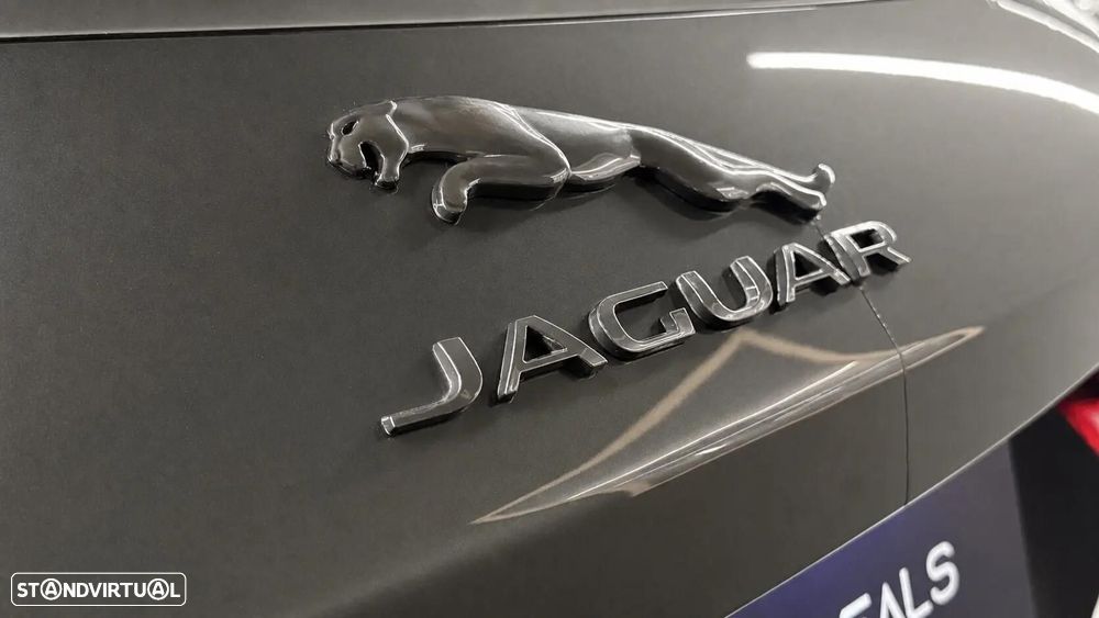 Jaguar F-Pace 2.0 P400e AWD R-Dynamic Black - 8