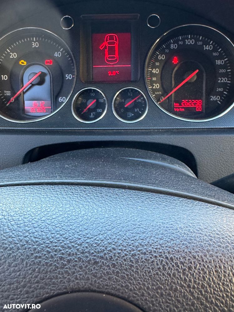 Volkswagen Passat - 13