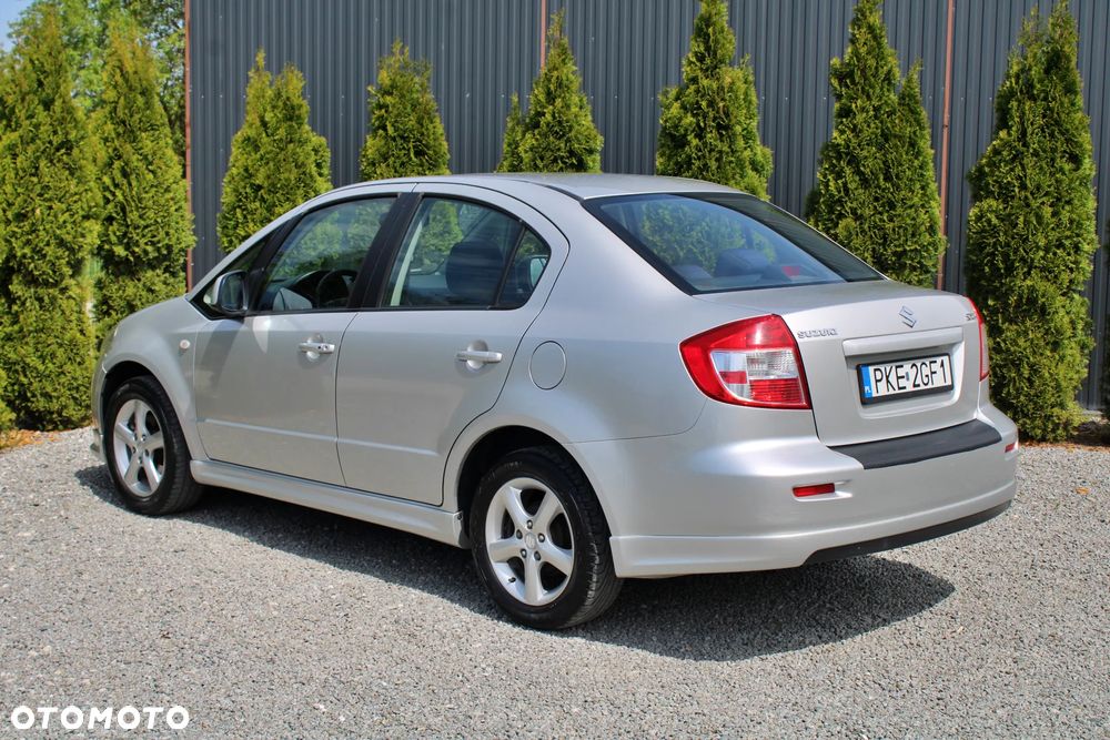 Suzuki SX4 1.6 Premium Outdoor - 8