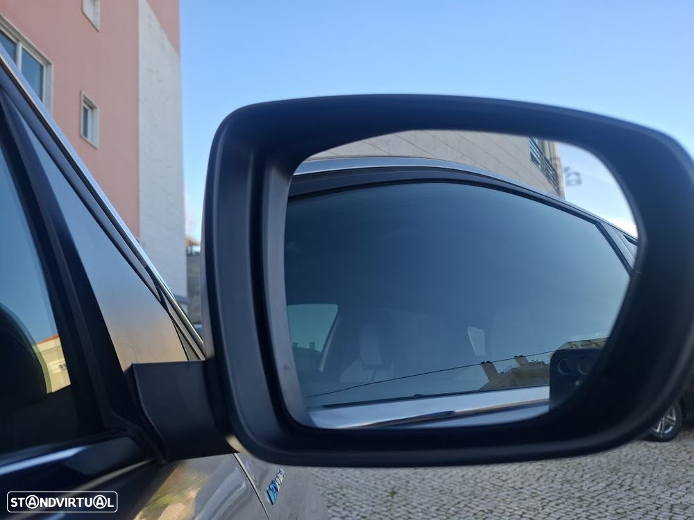 Peugeot 3008 1.6 Hybrid4 GT Pack e-EAT8 - 53