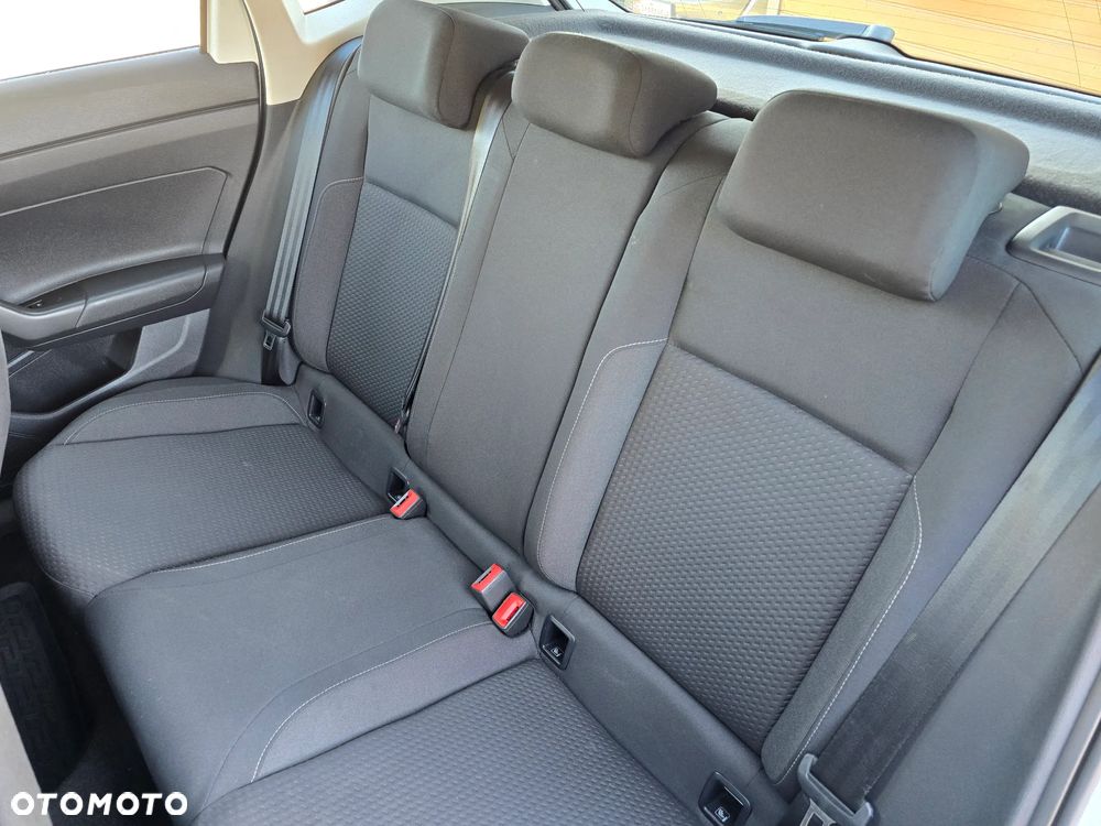 Volkswagen Polo - 13