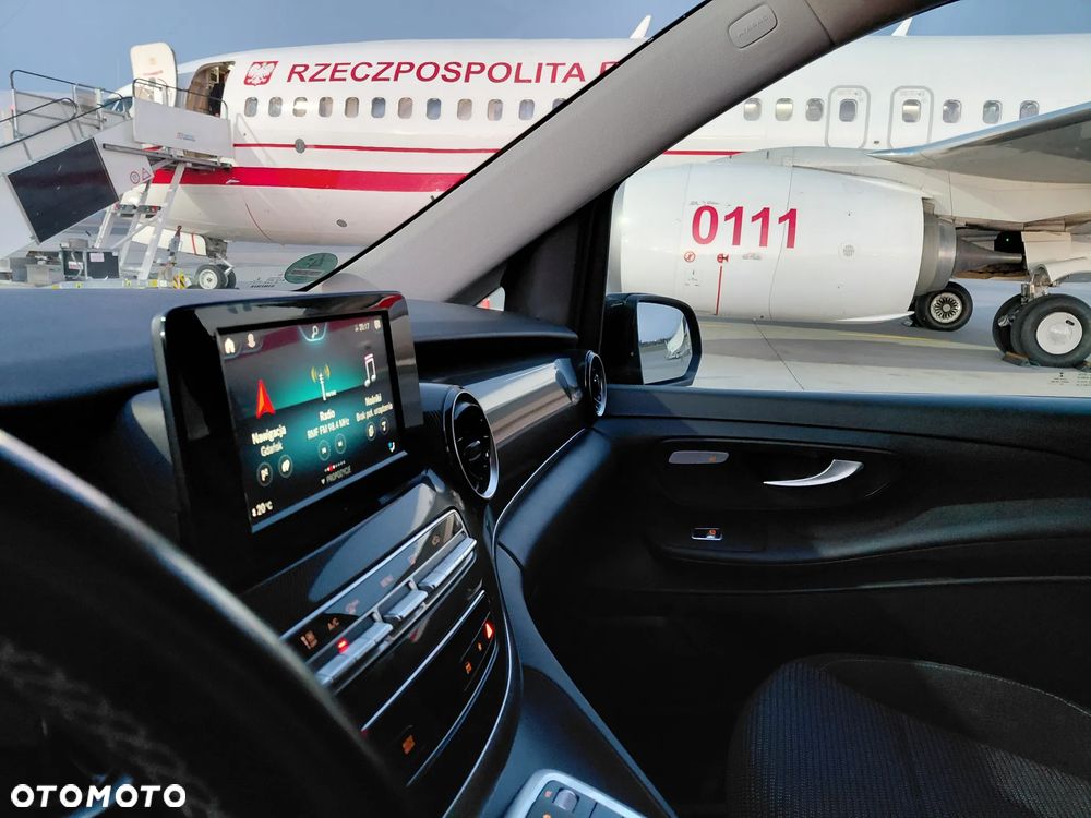 Mercedes-Benz Klasa V 220 d Avantgarde 9G-Tronic (d³ugi) - 2