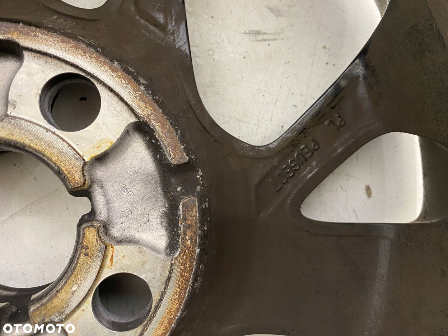 FELGA ALUMINIOWA PEUGEOT 108 C1 AYGO 15 4.5JX15 ET-35 4X100 EU - 9