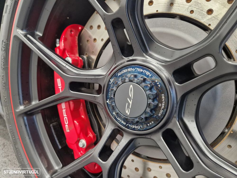 Porsche 911 (992) GT3 PDK - 12