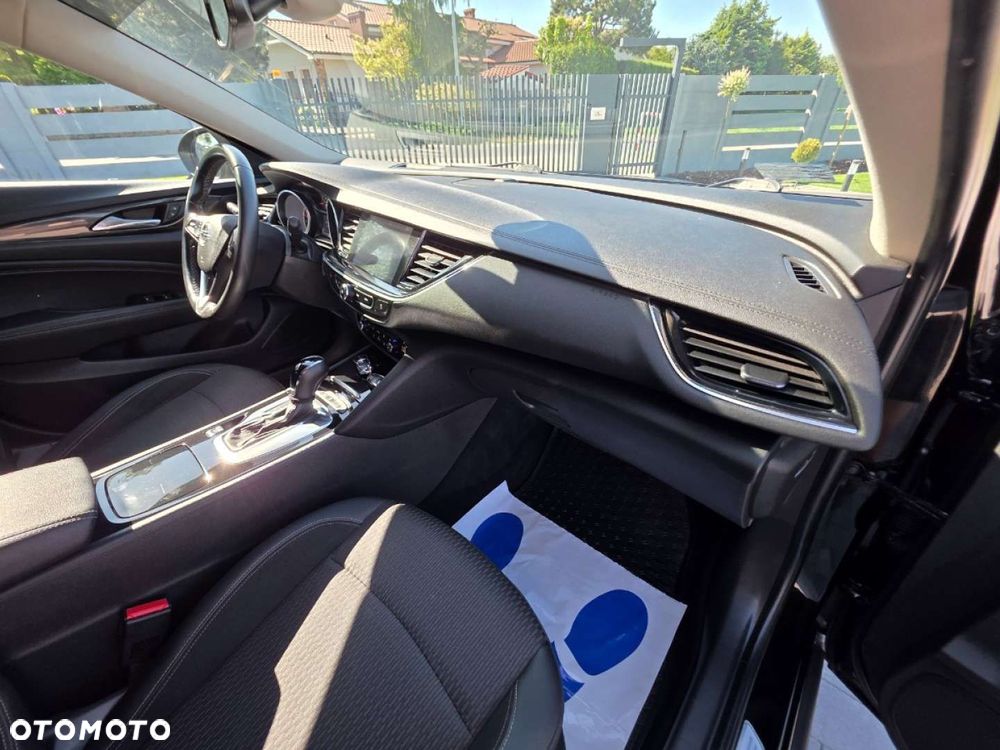 Opel Insignia - 23