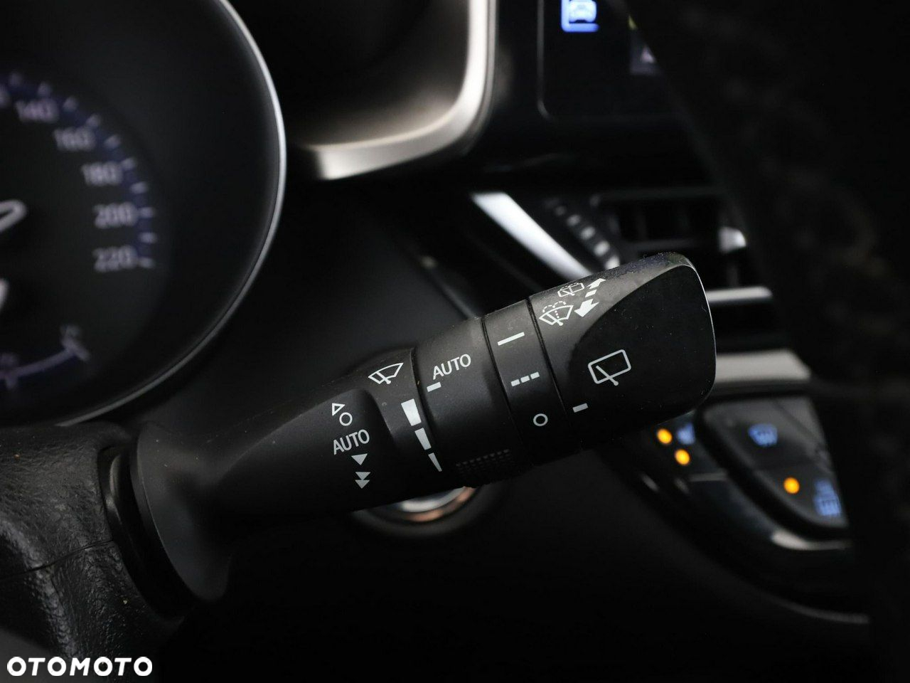 Toyota C-HR 1.8 Hybrid Comfort - 32