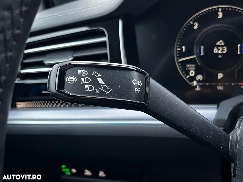 Volkswagen Touareg V6 TDI 4MOTION R-Line - 18