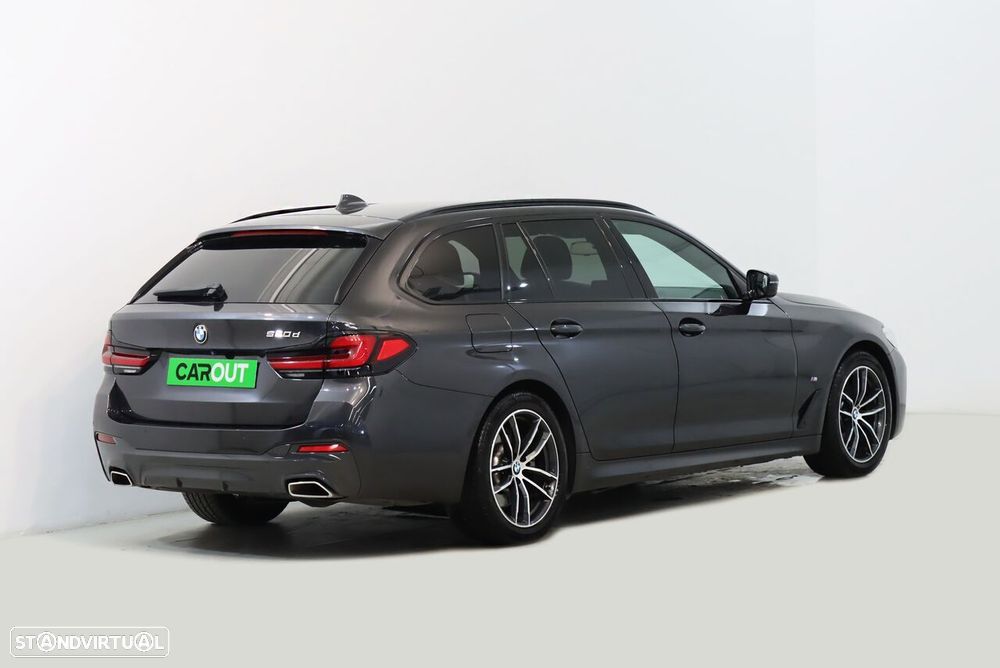 BMW 520 d Pack Desportivo M Auto - 2
