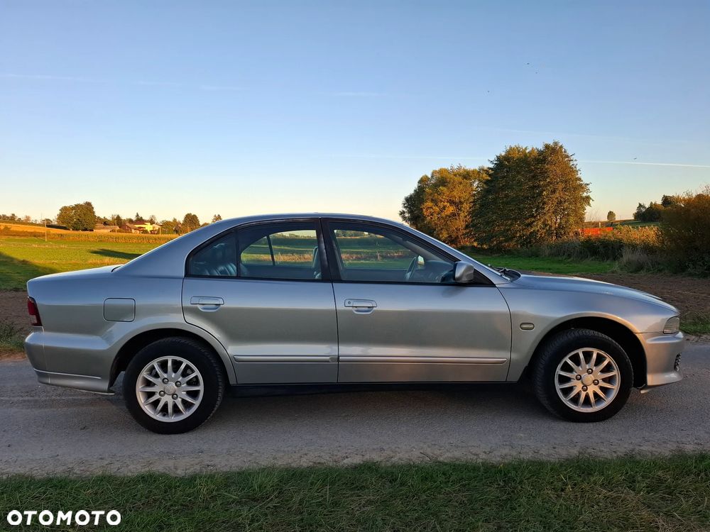 Mitsubishi Galant - 7