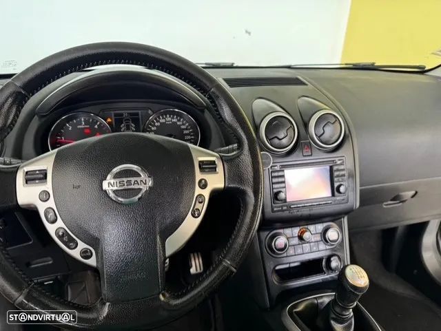 Nissan Qashqai +2 - 10