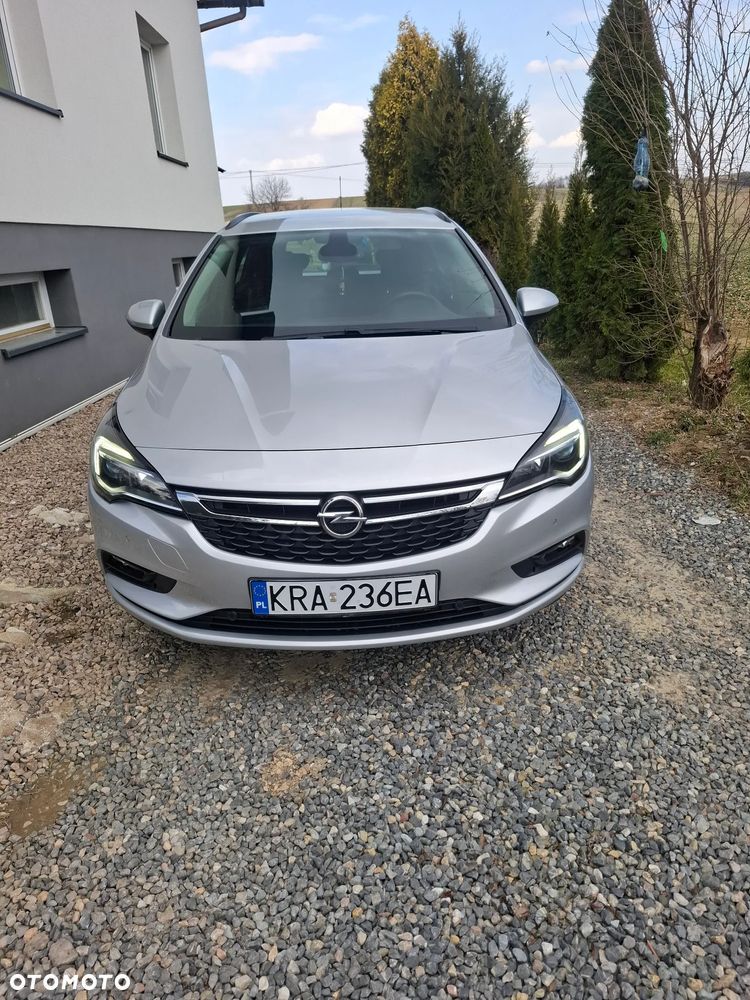 Opel Astra 1.6 CDTI Dynamic - 1